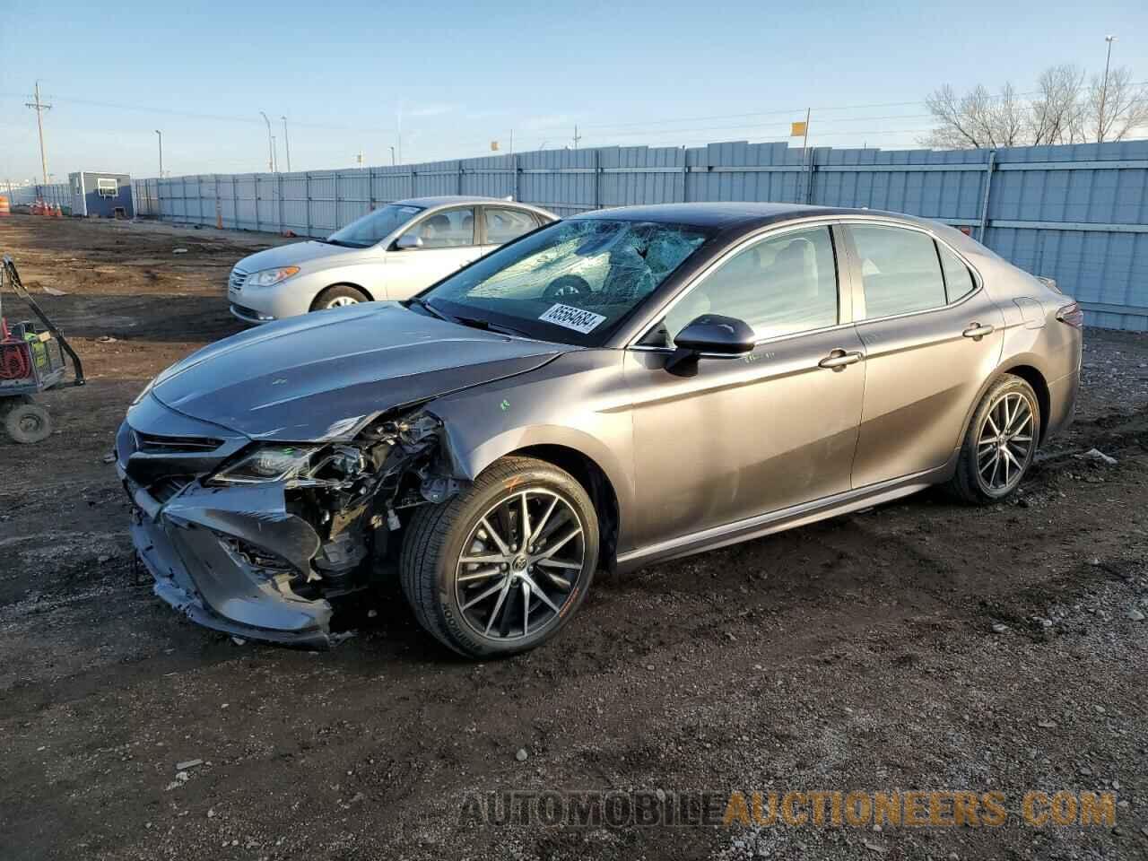 4T1G11AK1NU691438 TOYOTA CAMRY 2022