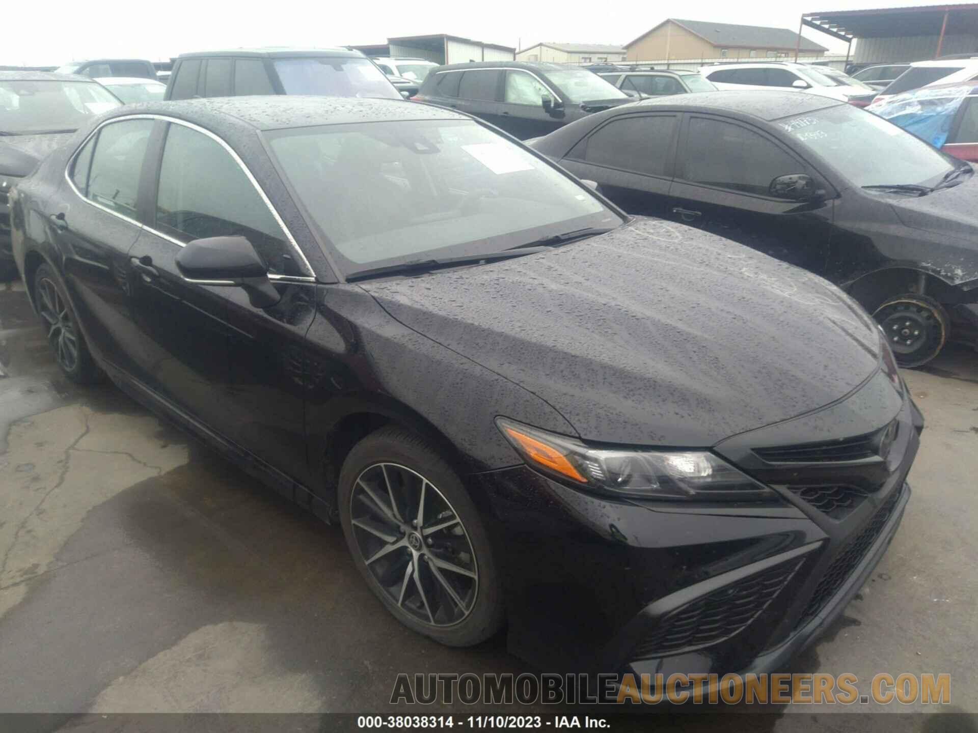 4T1G11AK1NU698485 TOYOTA CAMRY 2022