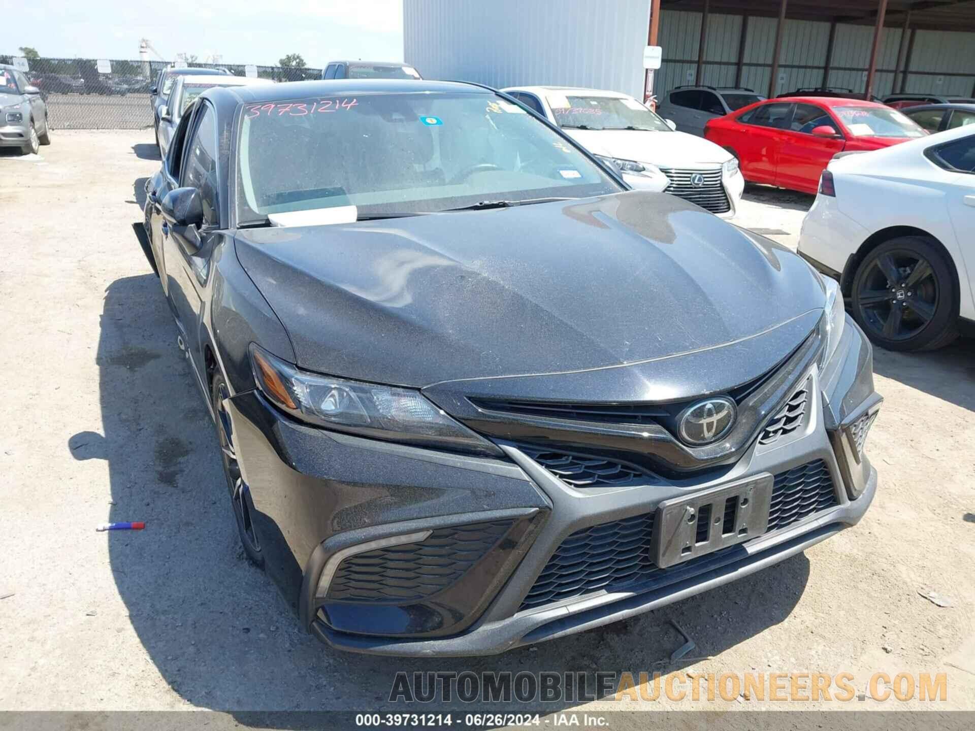 4T1G11AK1NU702311 TOYOTA CAMRY 2022