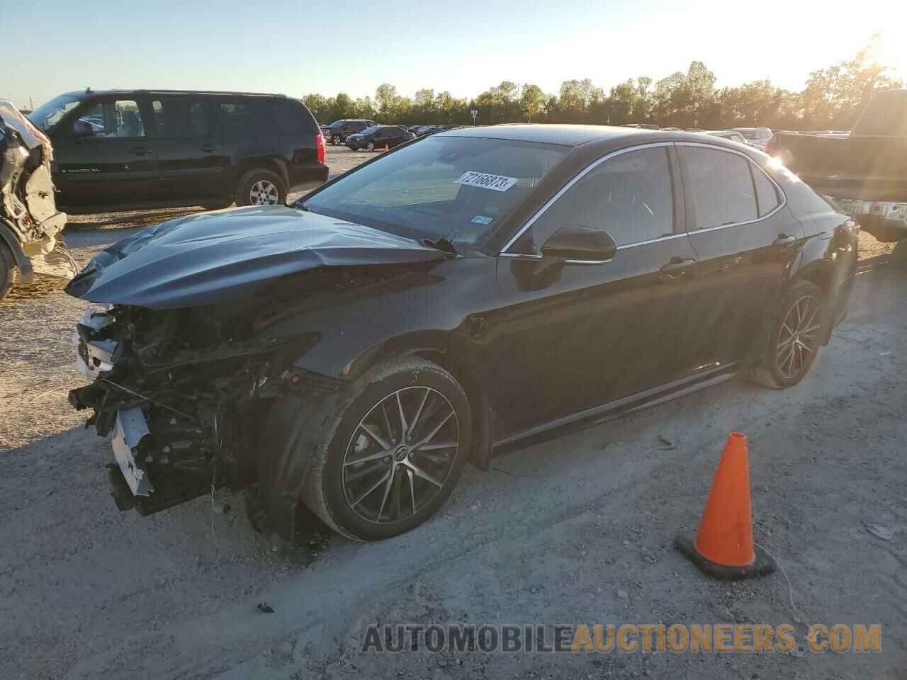 4T1G11AK1NU709355 TOYOTA CAMRY 2022