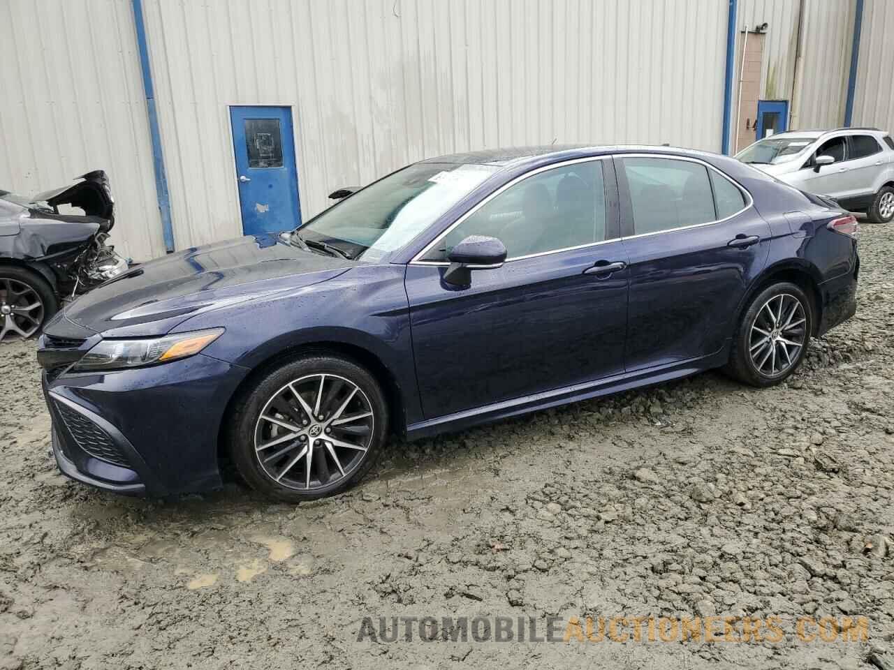 4T1G11AK1NU711705 TOYOTA CAMRY 2022