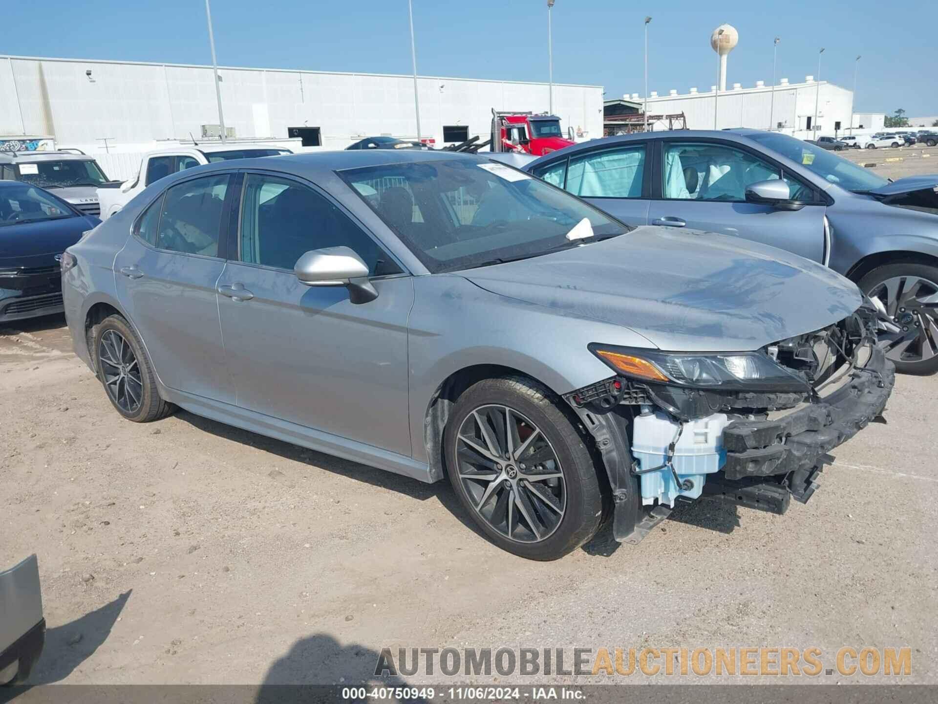 4T1G11AK1NU716225 TOYOTA CAMRY 2022