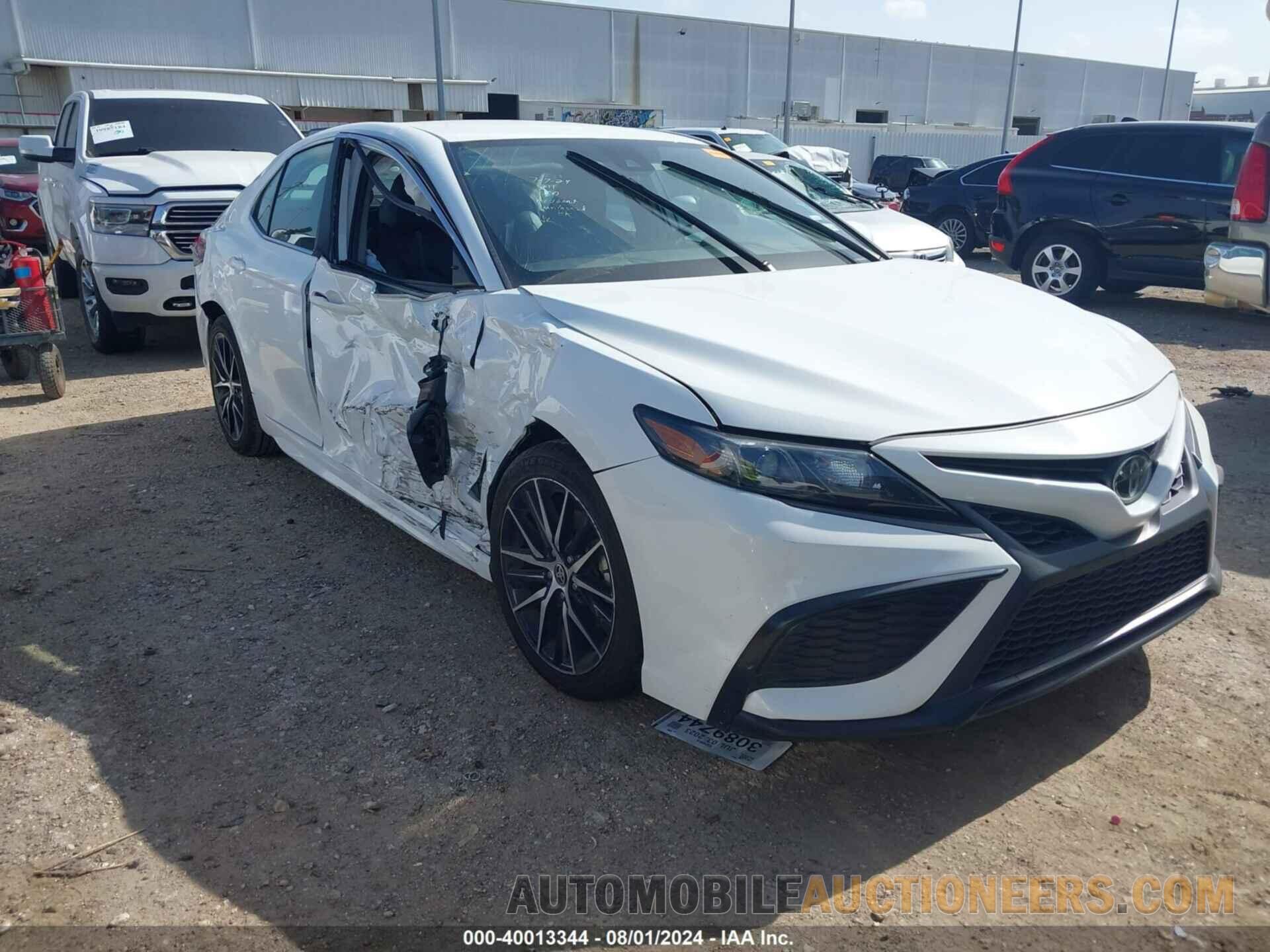 4T1G11AK1NU717536 TOYOTA CAMRY 2022