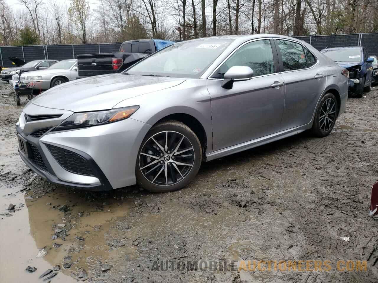 4T1G11AK1NU718685 TOYOTA CAMRY 2022