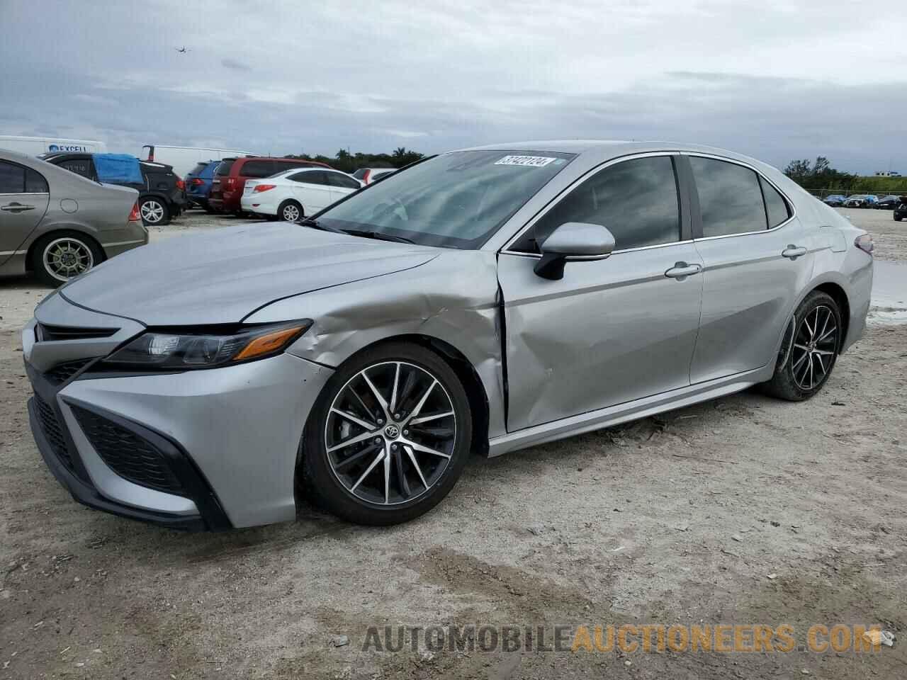 4T1G11AK1PU123242 TOYOTA CAMRY 2023