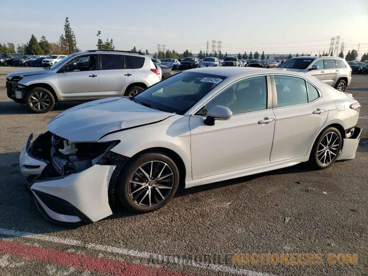 4T1G11AK1PU147010 TOYOTA CAMRY 2023