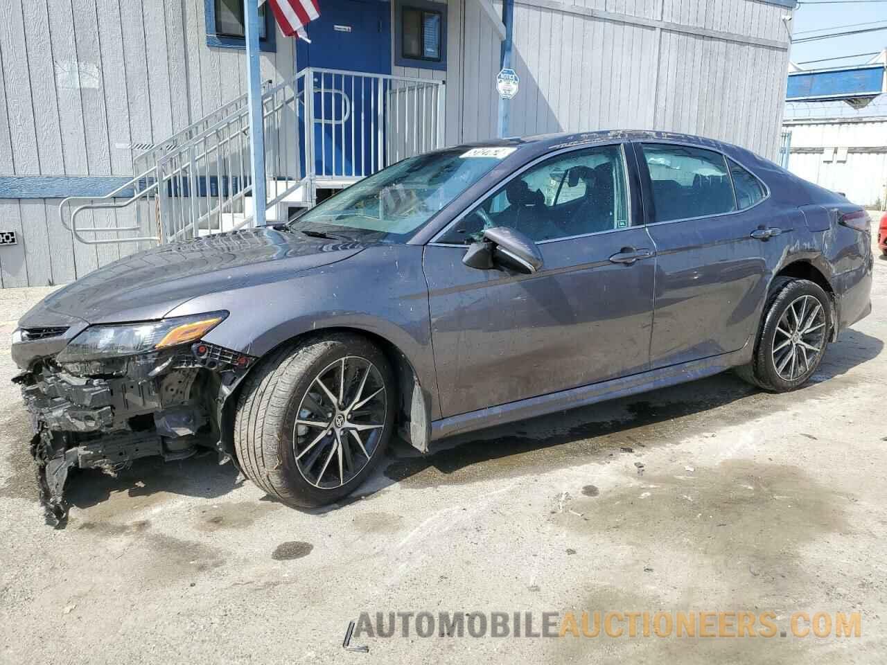 4T1G11AK1PU745470 TOYOTA CAMRY 2023