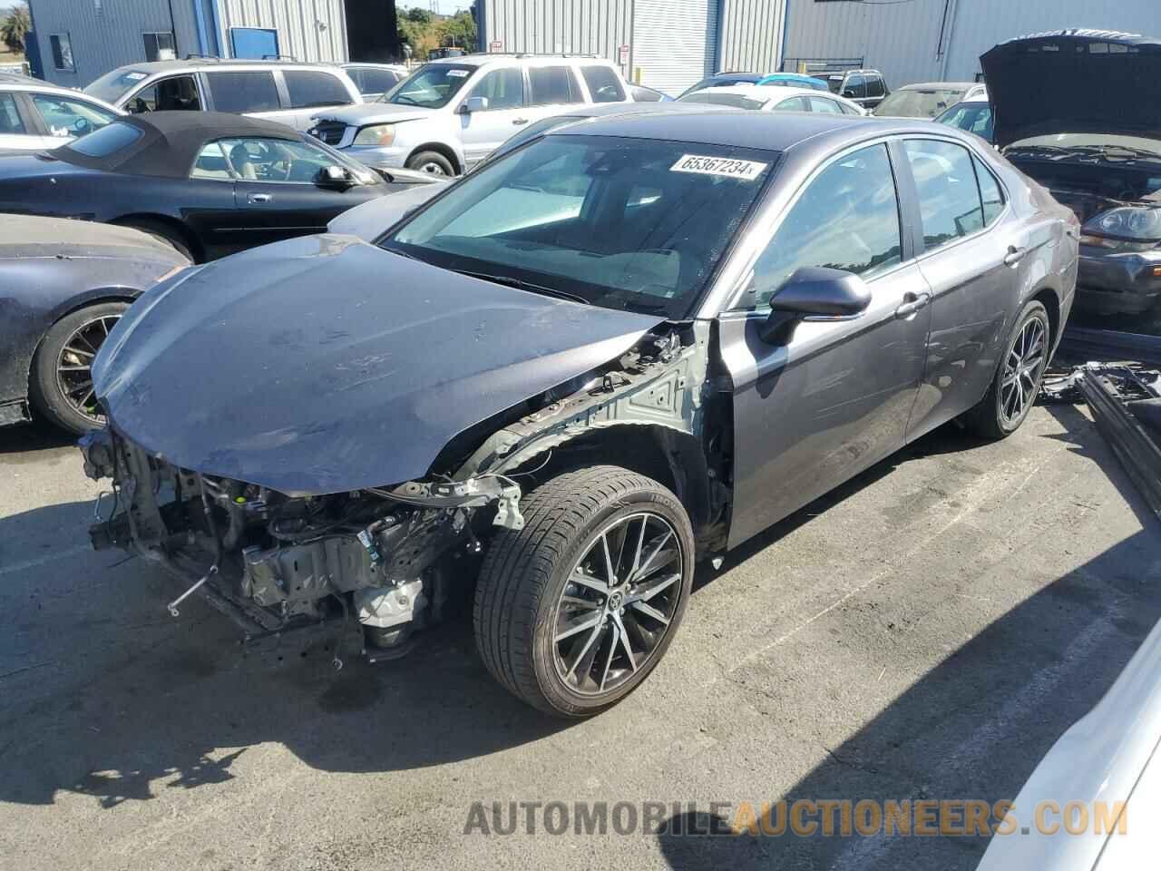 4T1G11AK1PU750765 TOYOTA CAMRY 2023