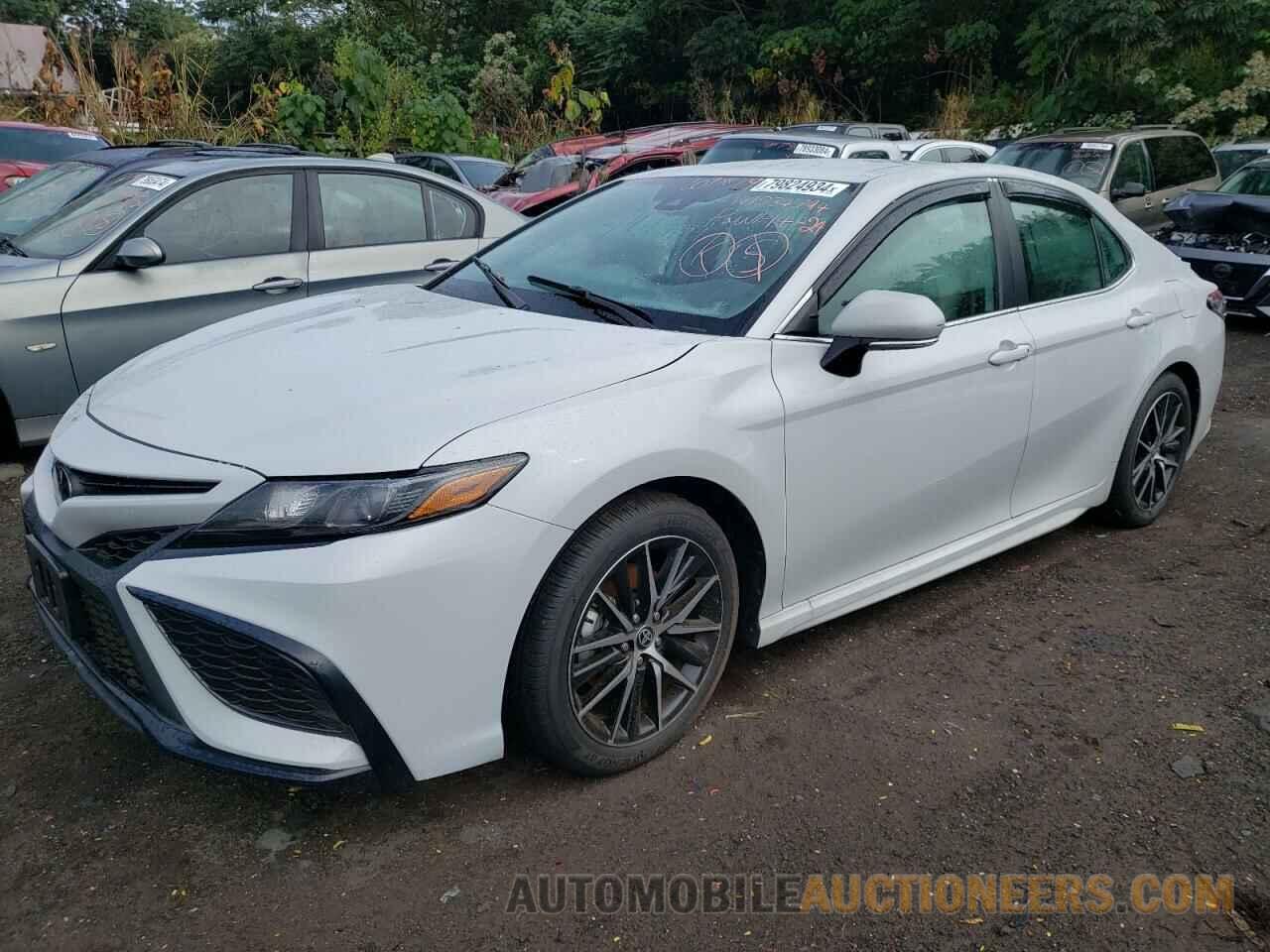 4T1G11AK1RU234795 TOYOTA CAMRY 2024