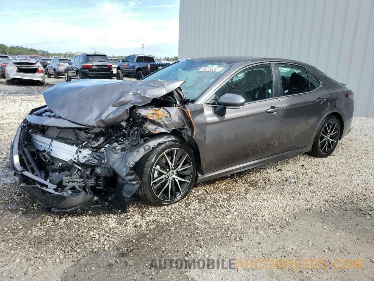 4T1G11AK1RU853431 TOYOTA CAMRY 2024