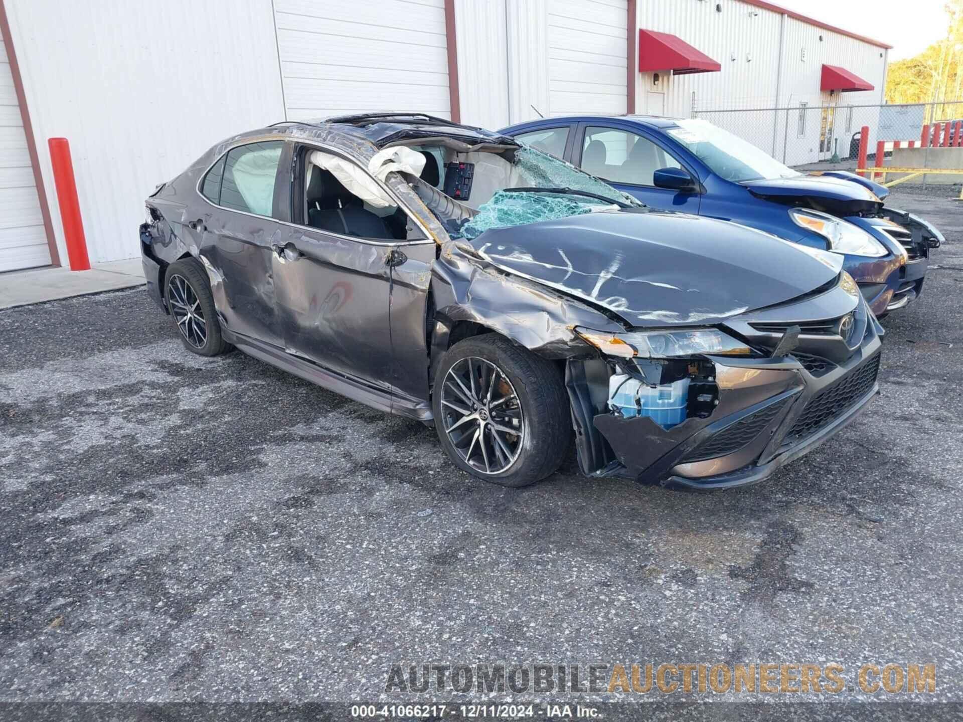 4T1G11AK1RU854157 TOYOTA CAMRY 2024