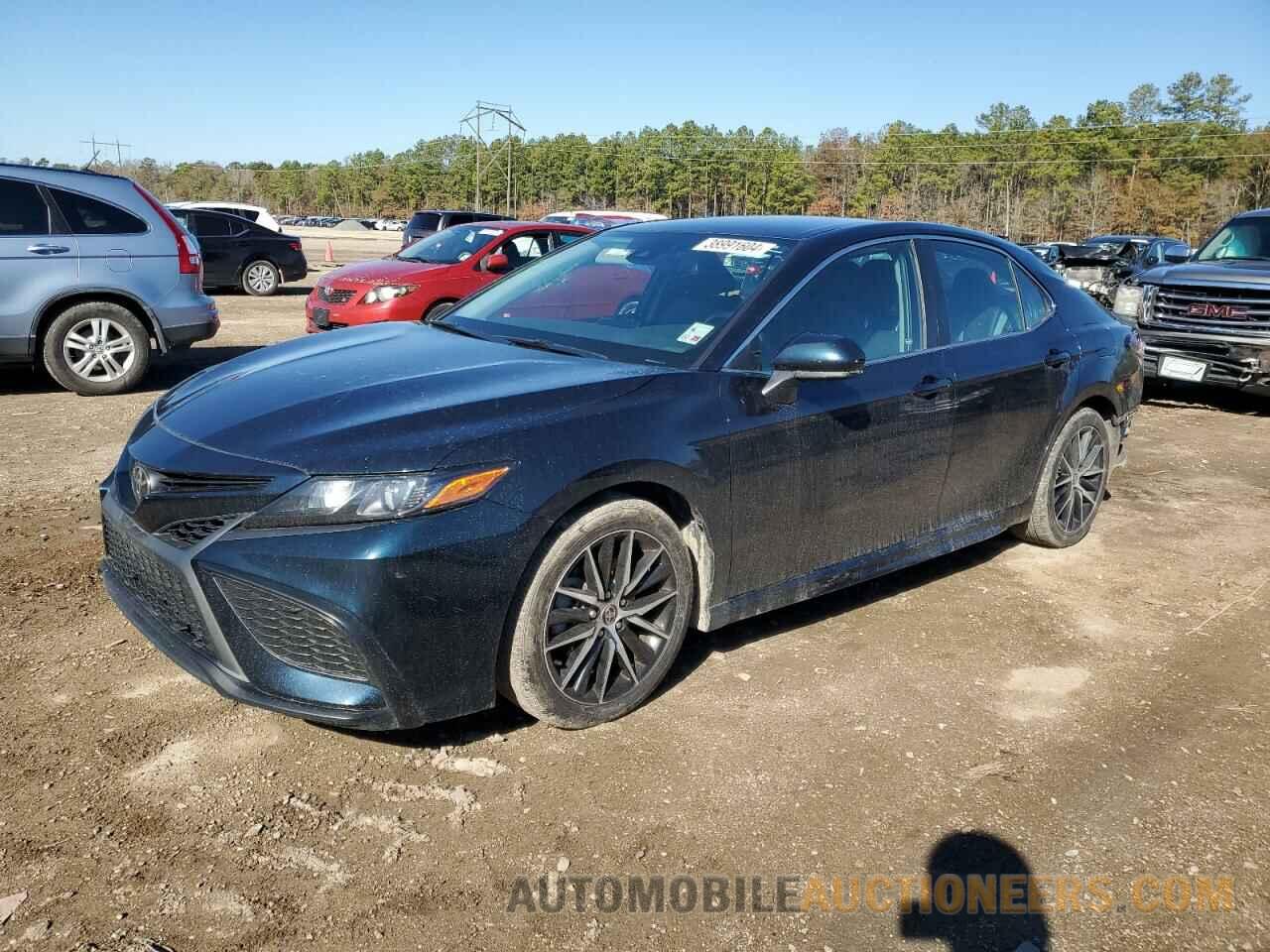 4T1G11AK2MU403599 TOYOTA CAMRY 2021