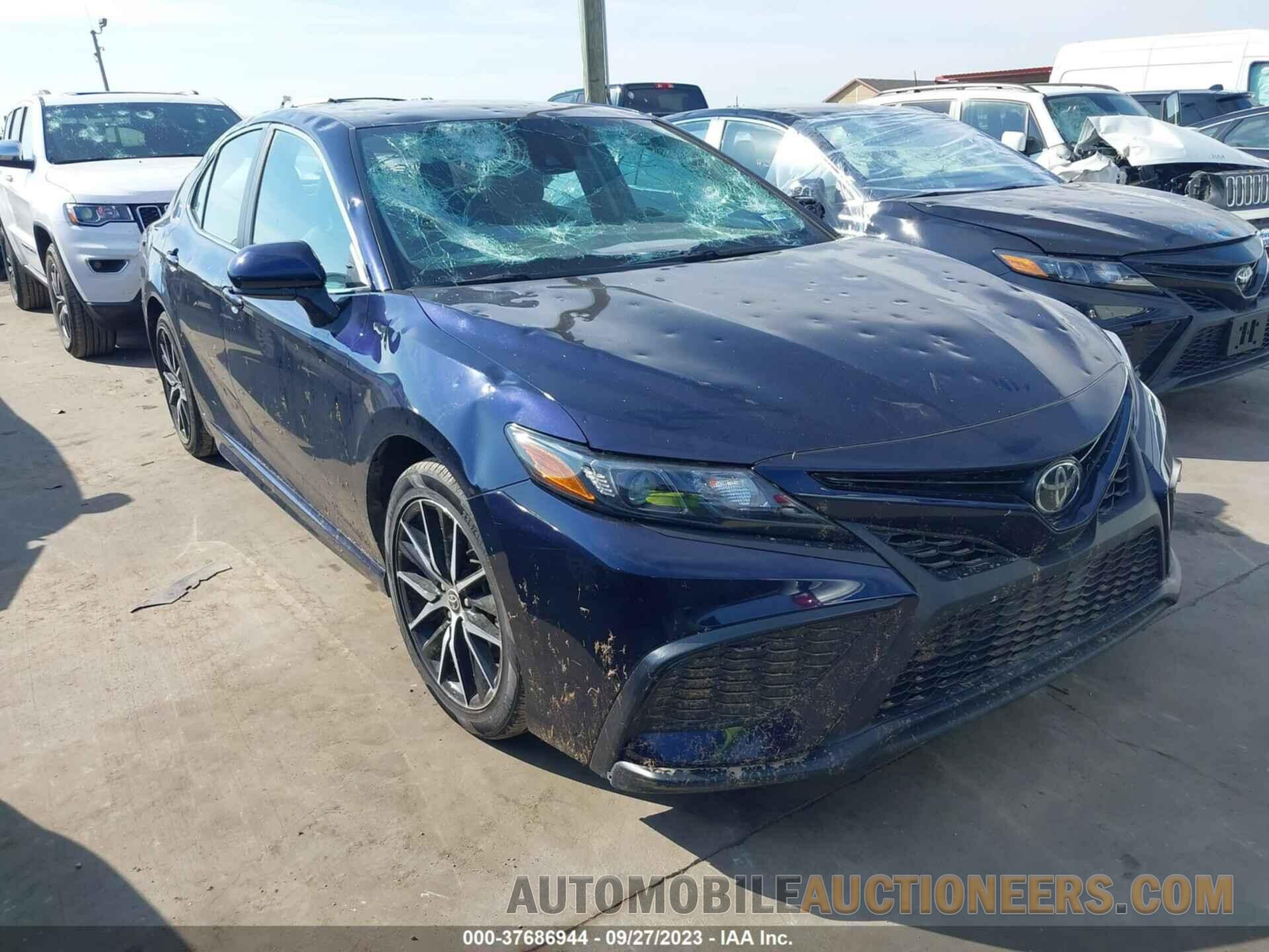 4T1G11AK2MU407801 TOYOTA CAMRY 2021