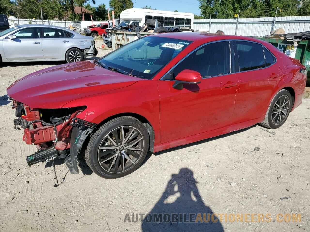 4T1G11AK2MU408530 TOYOTA CAMRY 2021