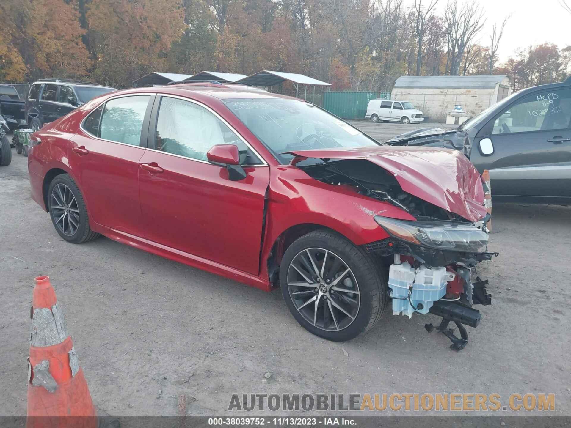 4T1G11AK2MU409273 TOYOTA CAMRY 2021