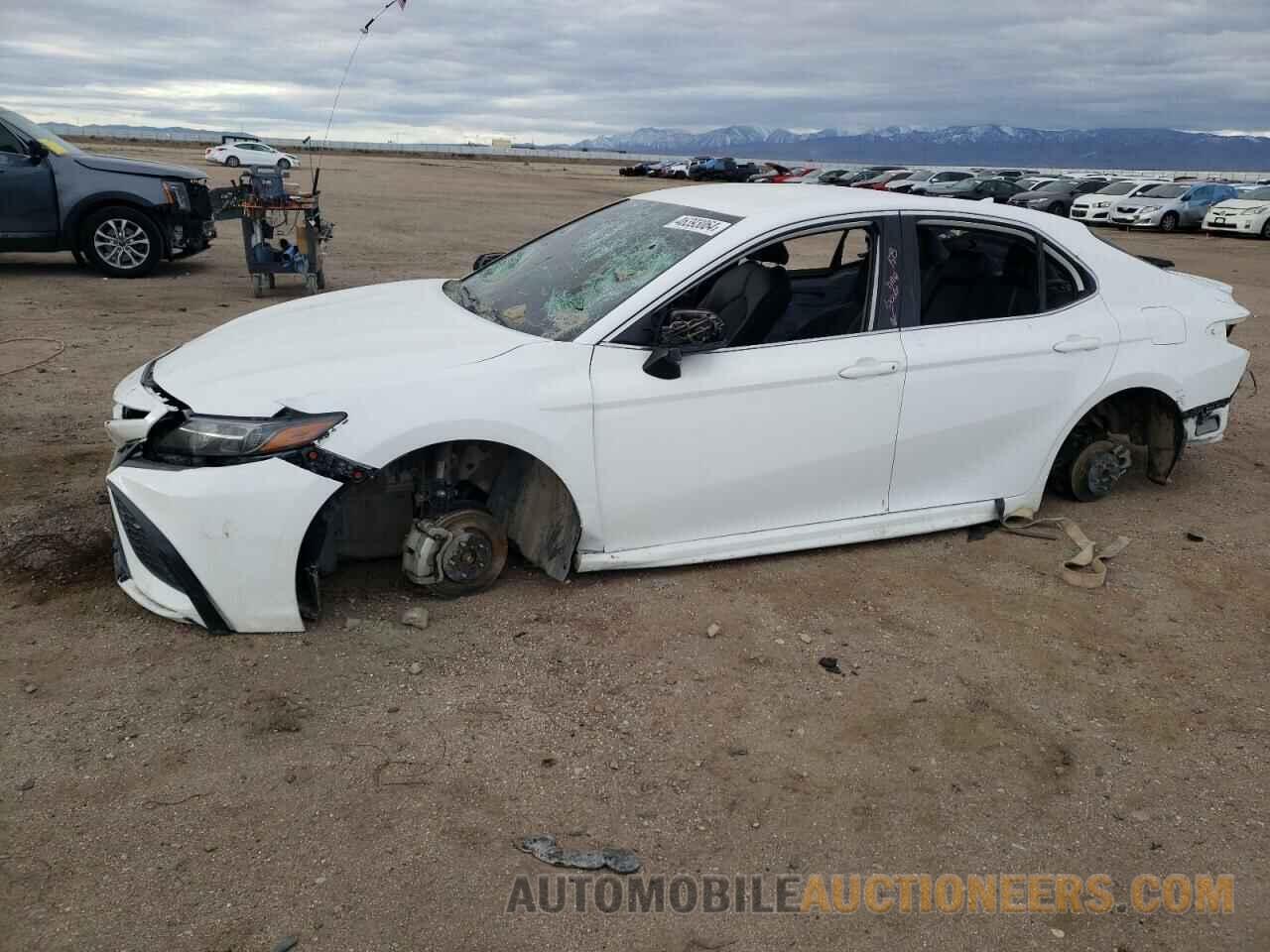 4T1G11AK2MU409760 TOYOTA CAMRY 2021