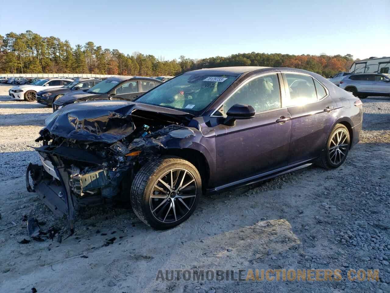 4T1G11AK2MU414585 TOYOTA CAMRY 2021