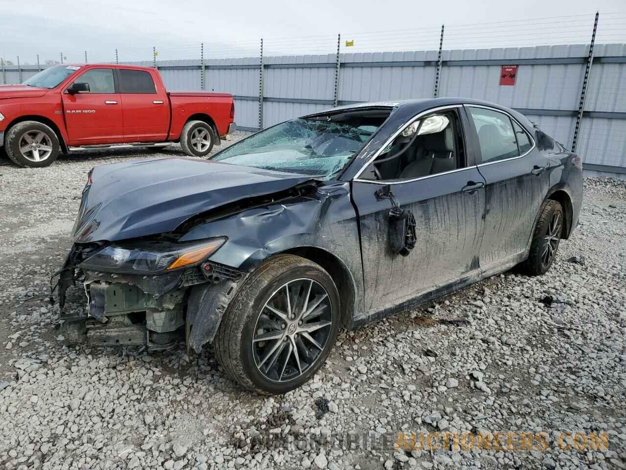 4T1G11AK2MU418829 TOYOTA CAMRY 2021