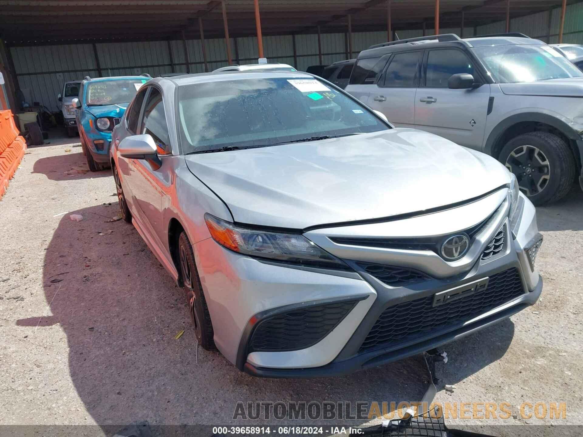 4T1G11AK2MU443956 TOYOTA CAMRY 2021