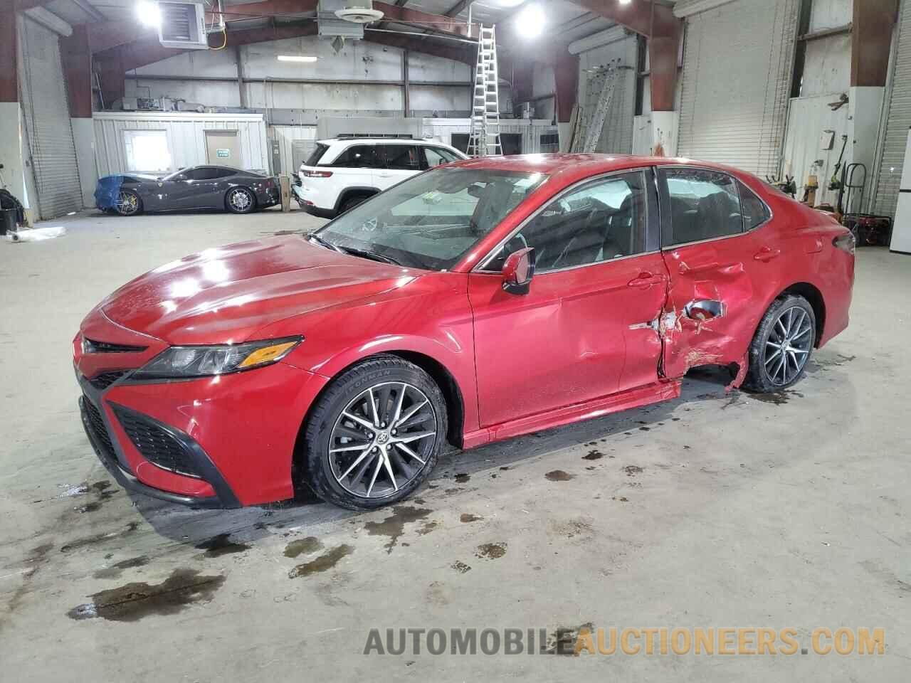 4T1G11AK2MU449868 TOYOTA CAMRY 2021