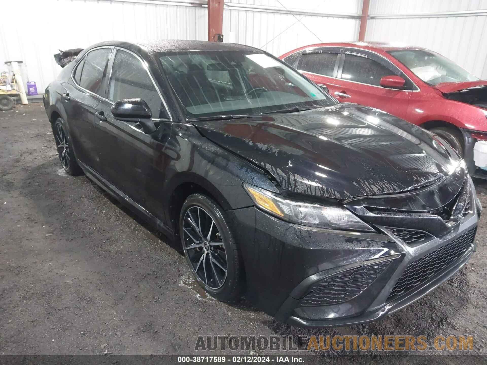 4T1G11AK2MU450227 TOYOTA CAMRY 2021