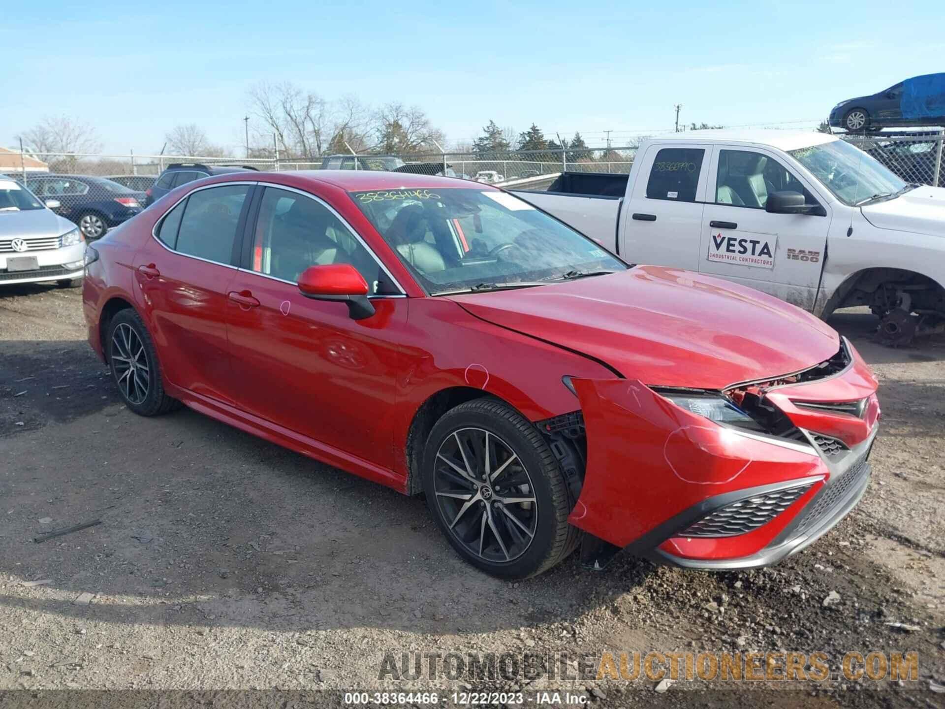 4T1G11AK2MU464595 TOYOTA CAMRY 2021