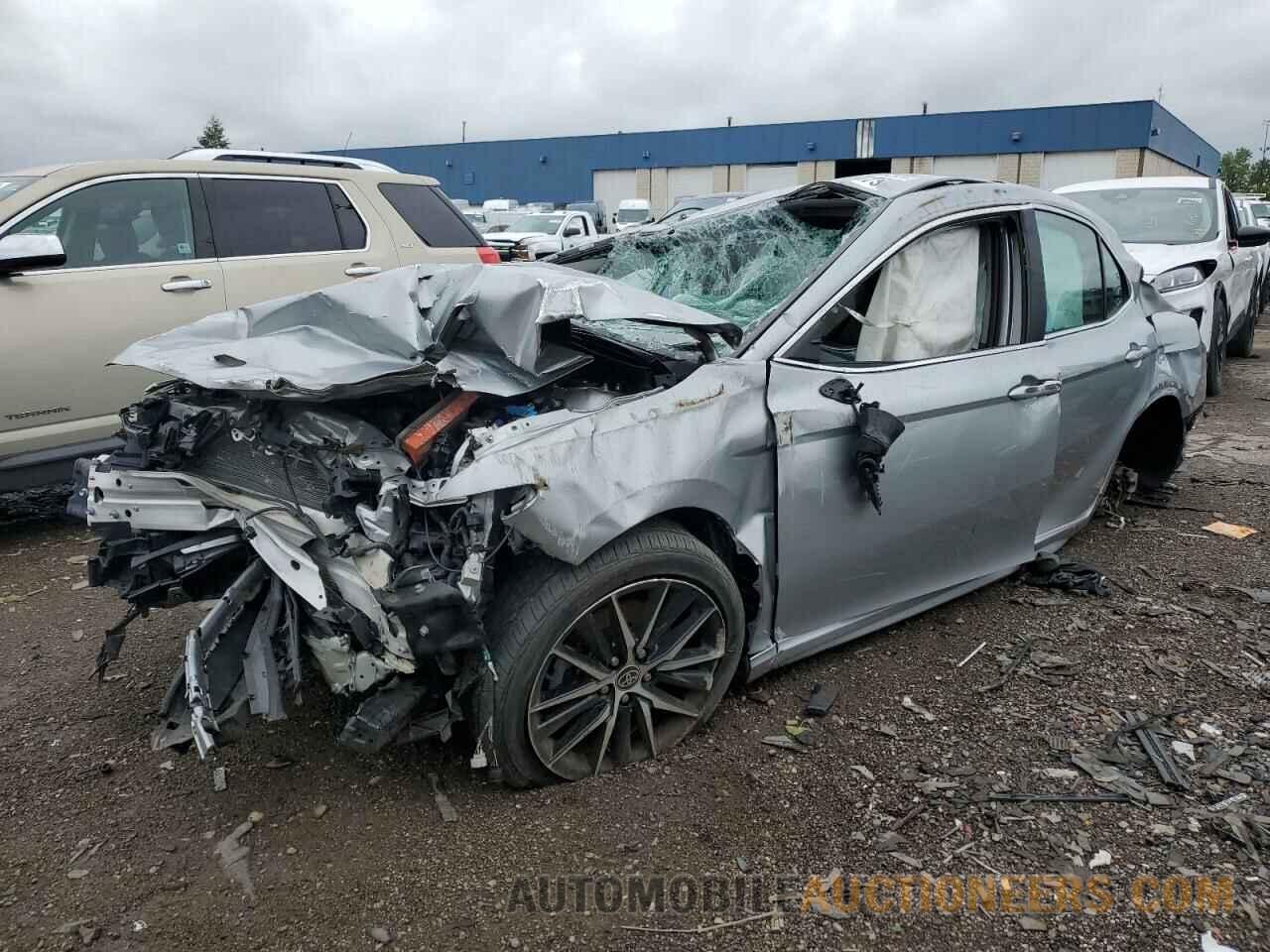 4T1G11AK2MU466007 TOYOTA CAMRY 2021