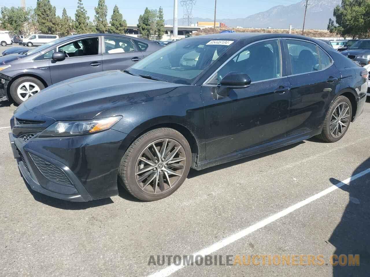 4T1G11AK2MU471398 TOYOTA CAMRY 2021