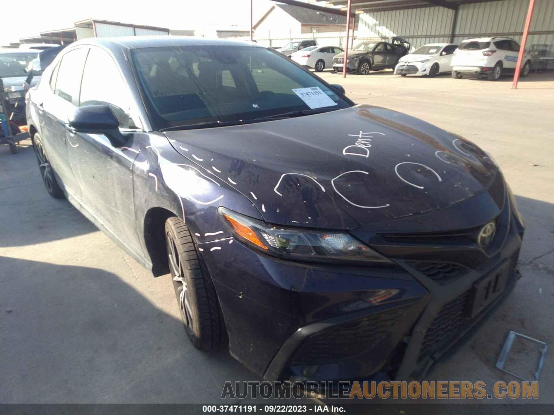 4T1G11AK2MU485656 TOYOTA CAMRY 2021