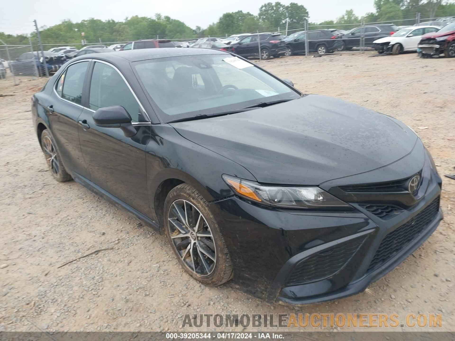 4T1G11AK2MU486094 TOYOTA CAMRY 2021