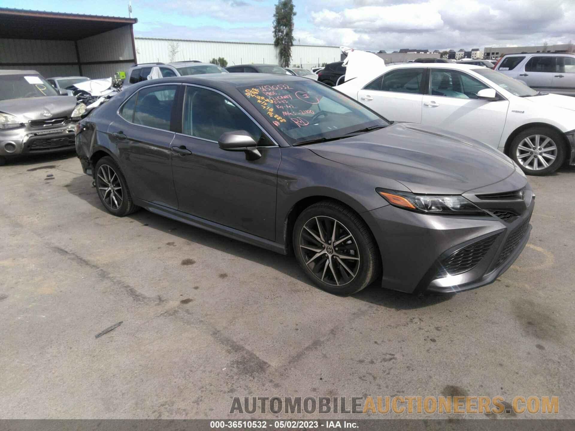 4T1G11AK2MU497158 TOYOTA CAMRY 2021