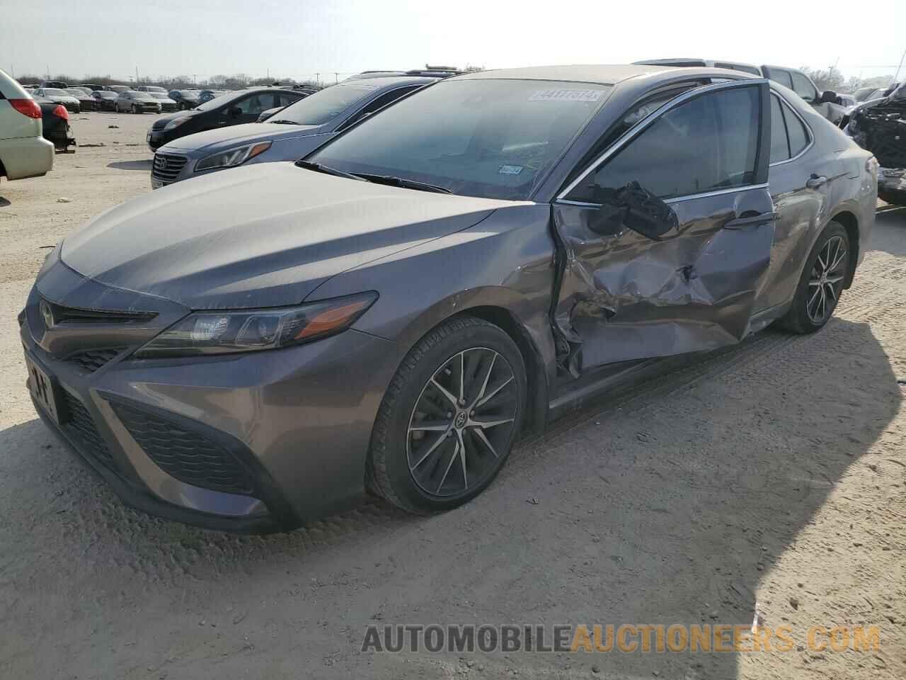 4T1G11AK2MU497807 TOYOTA CAMRY 2021