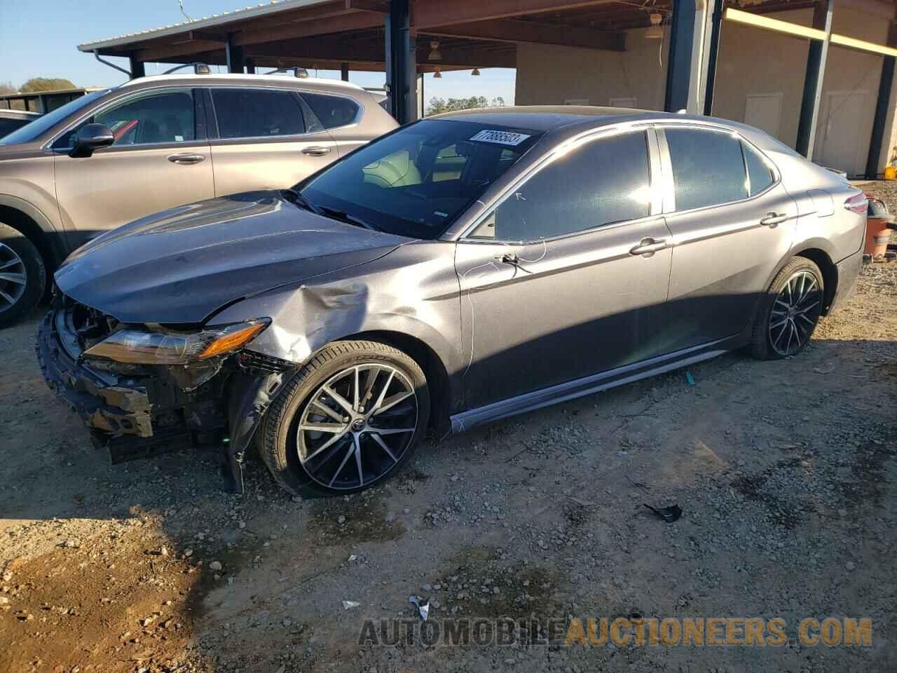 4T1G11AK2MU517893 TOYOTA CAMRY 2021