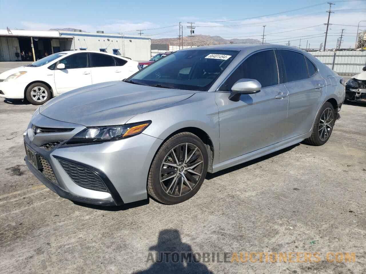 4T1G11AK2MU522611 TOYOTA CAMRY 2021