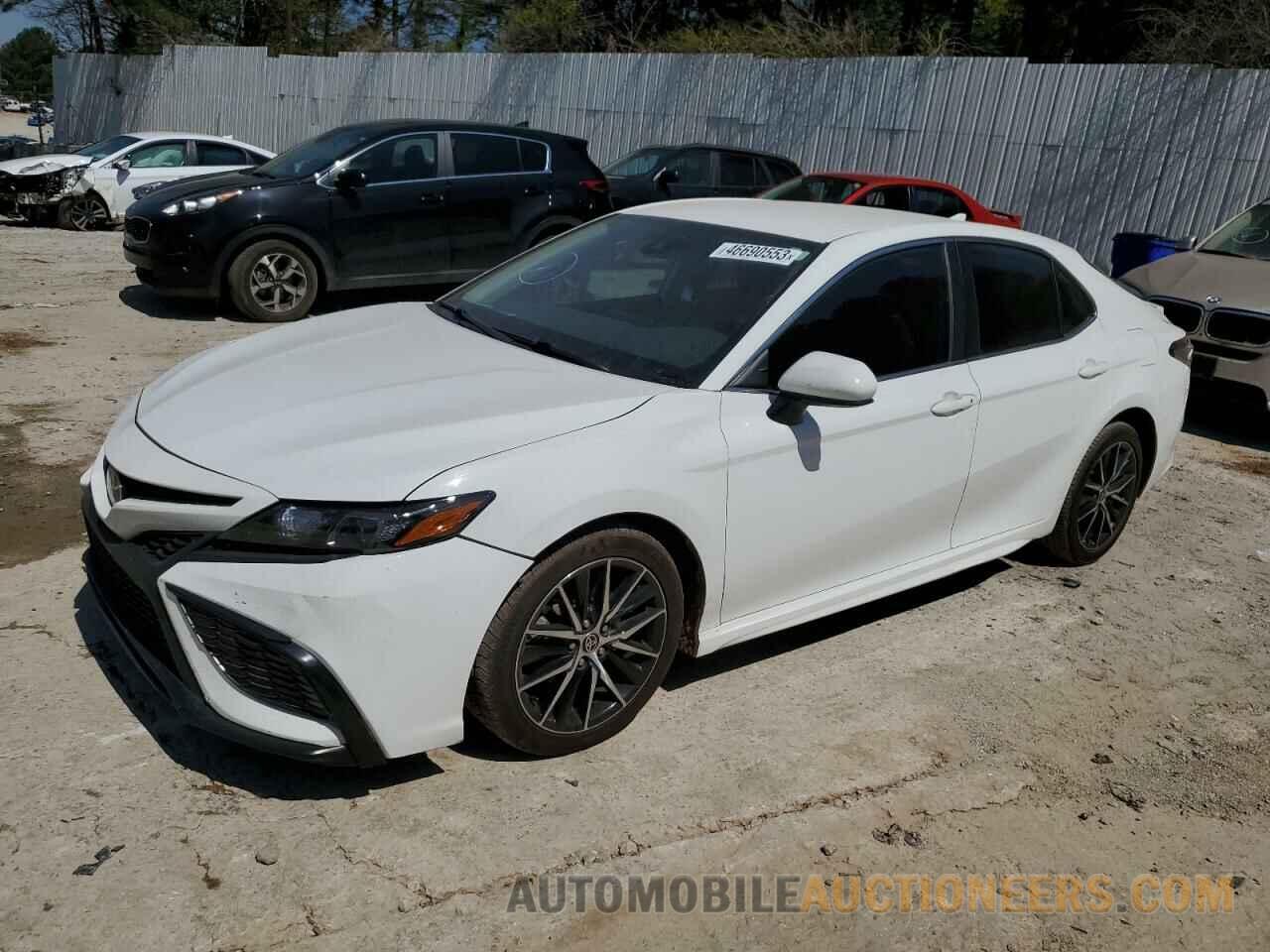 4T1G11AK2MU532653 TOYOTA CAMRY 2021