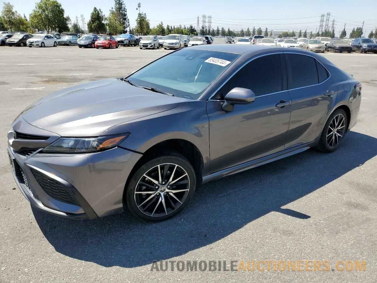 4T1G11AK2MU537156 TOYOTA CAMRY 2021