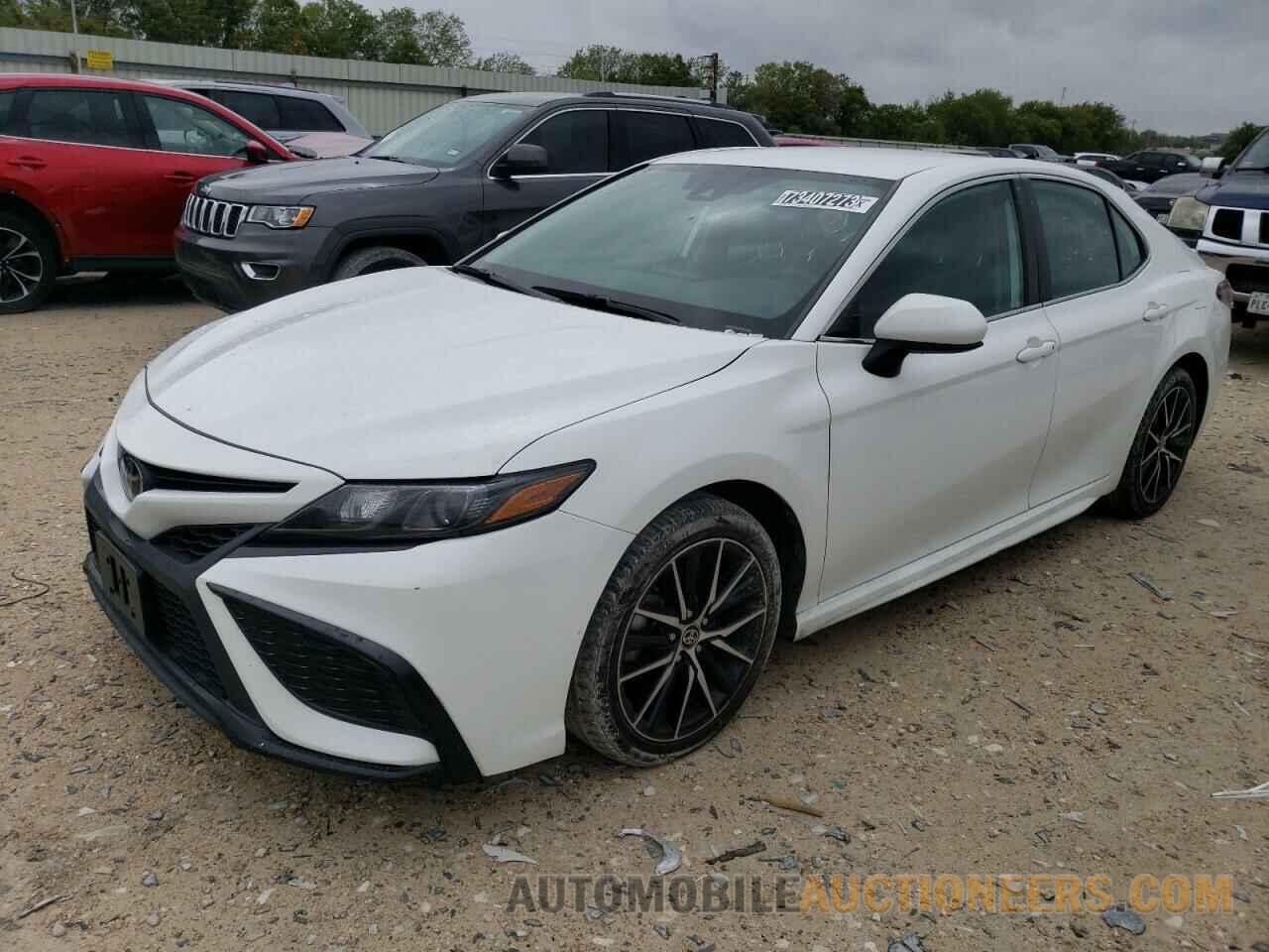 4T1G11AK2MU541790 TOYOTA CAMRY 2021