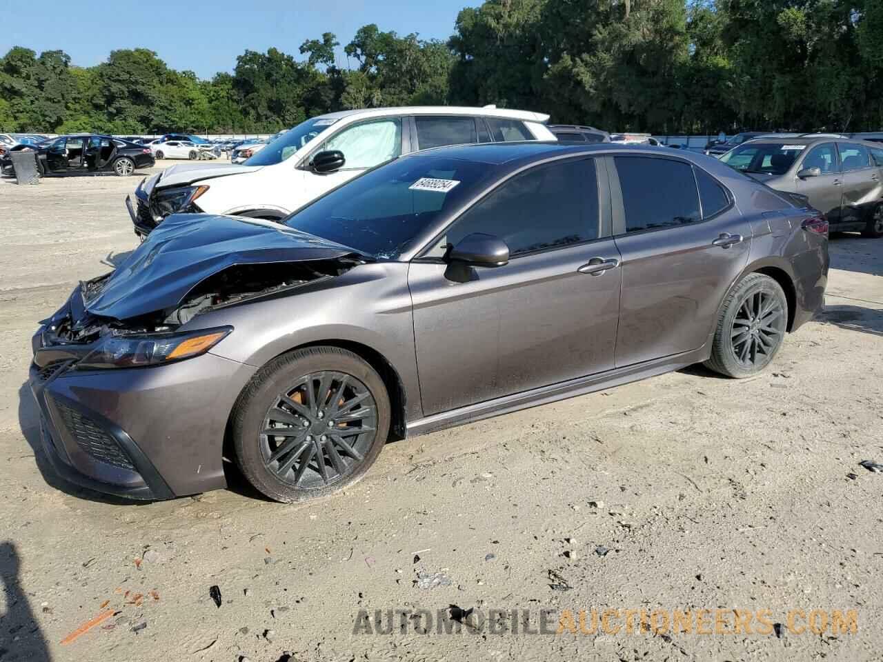 4T1G11AK2MU548111 TOYOTA CAMRY 2021