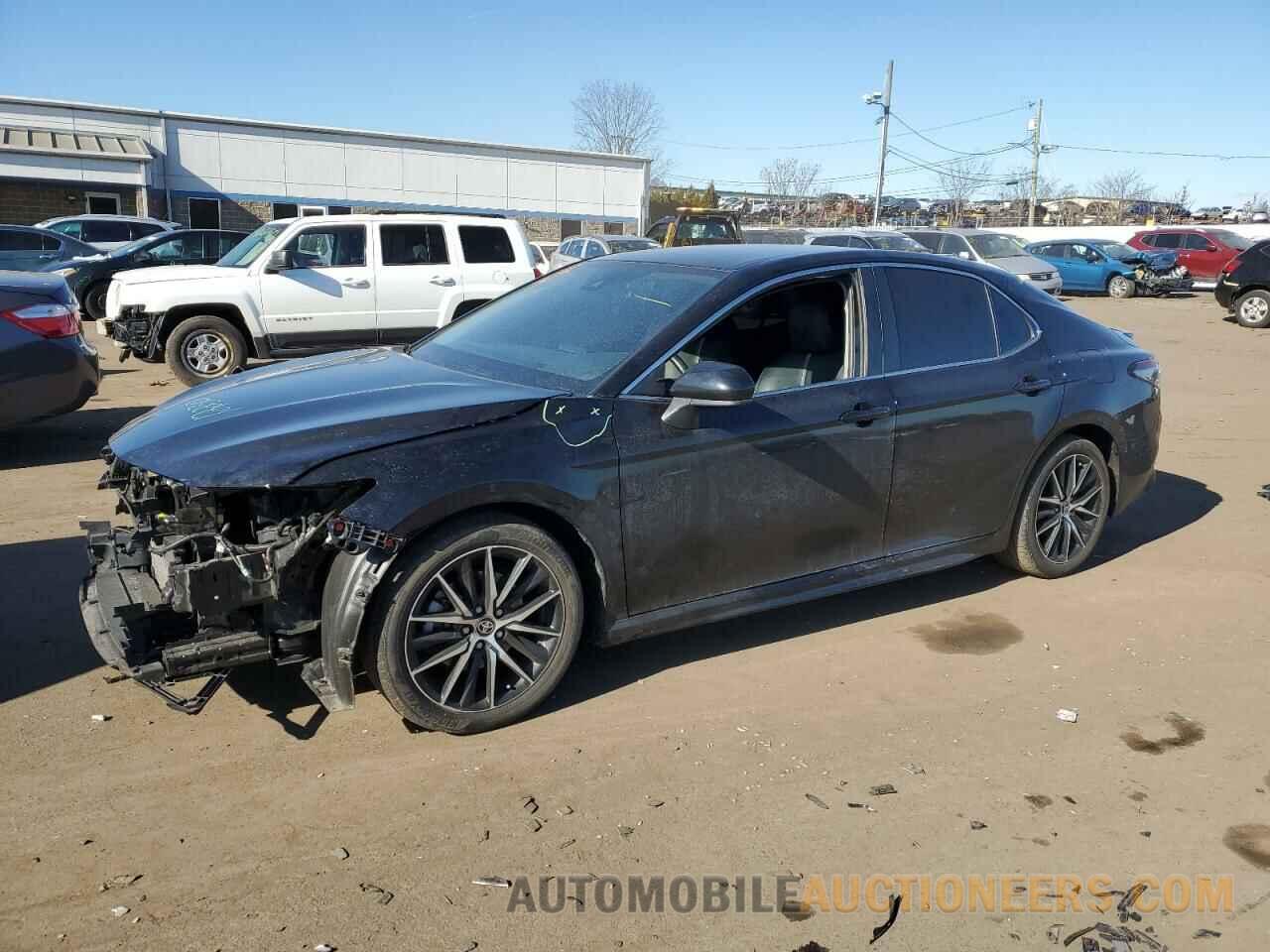 4T1G11AK2MU552224 TOYOTA CAMRY 2021