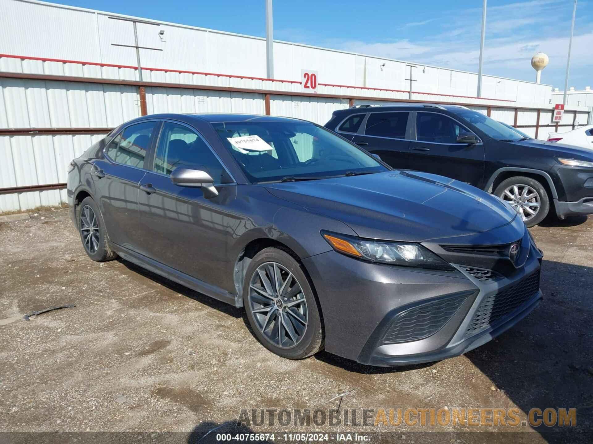 4T1G11AK2MU562851 TOYOTA CAMRY 2021