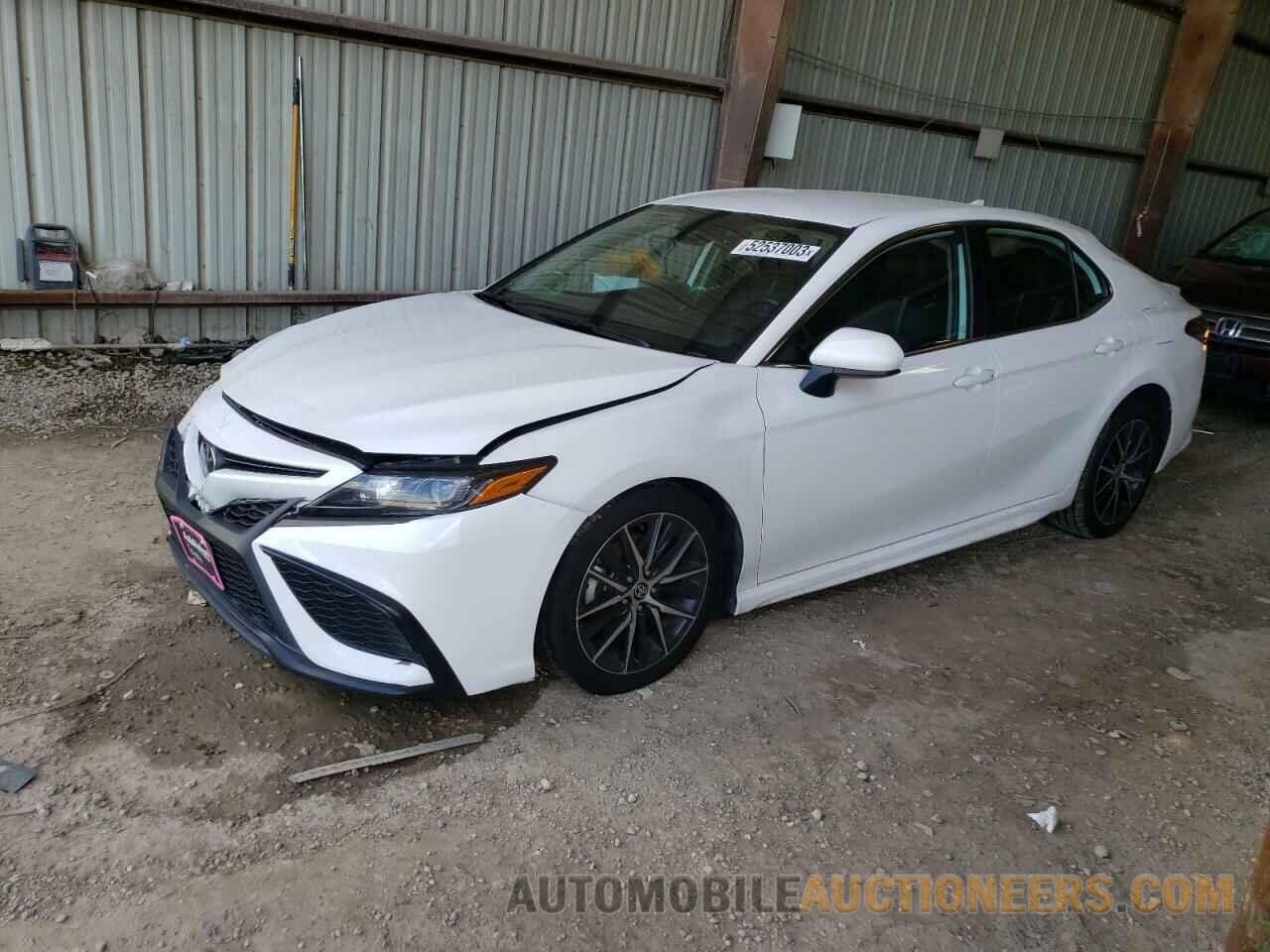 4T1G11AK2MU563725 TOYOTA CAMRY 2021