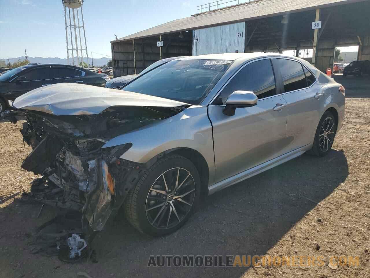 4T1G11AK2MU568391 TOYOTA CAMRY 2021