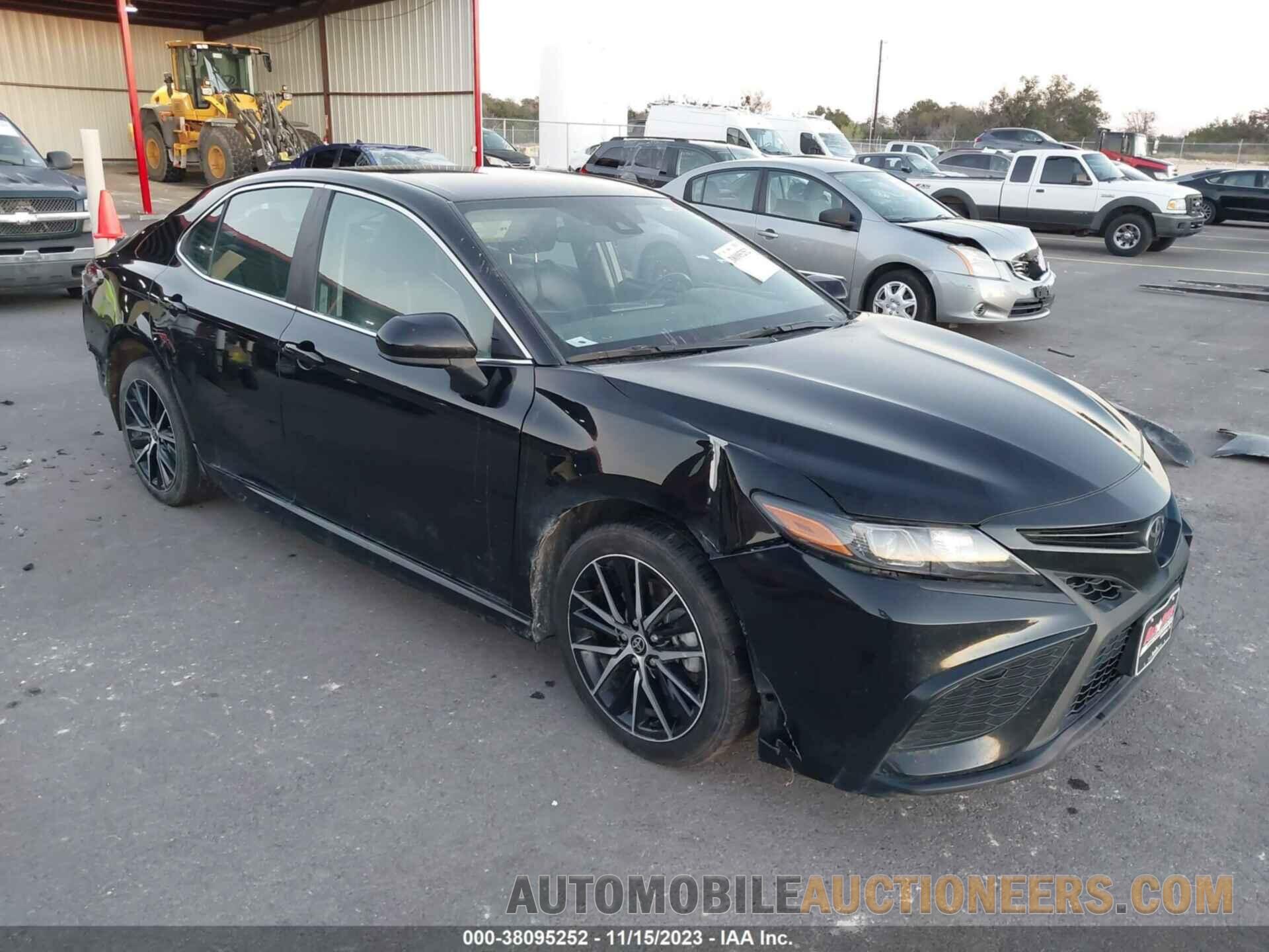 4T1G11AK2MU573428 TOYOTA CAMRY 2021