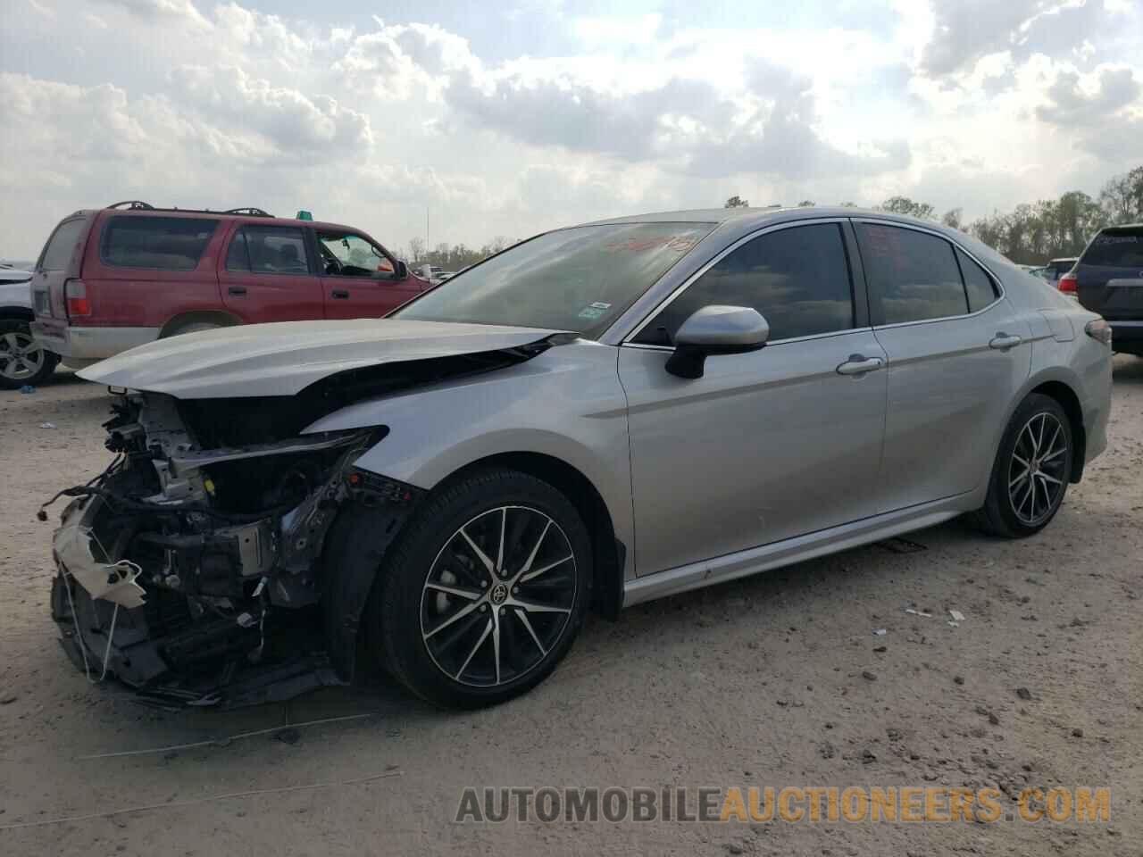 4T1G11AK2MU575485 TOYOTA CAMRY 2021