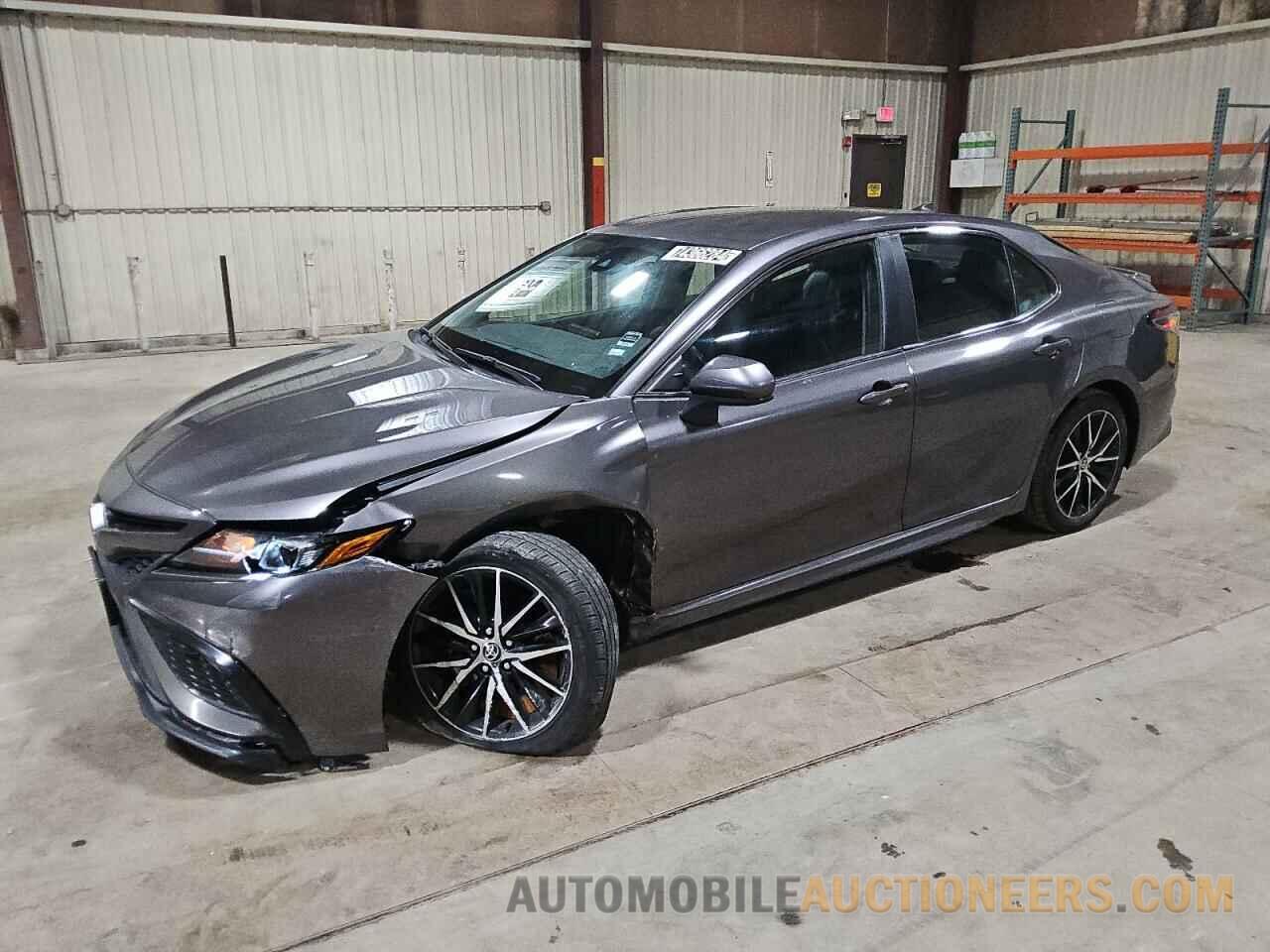 4T1G11AK2MU585269 TOYOTA CAMRY 2021