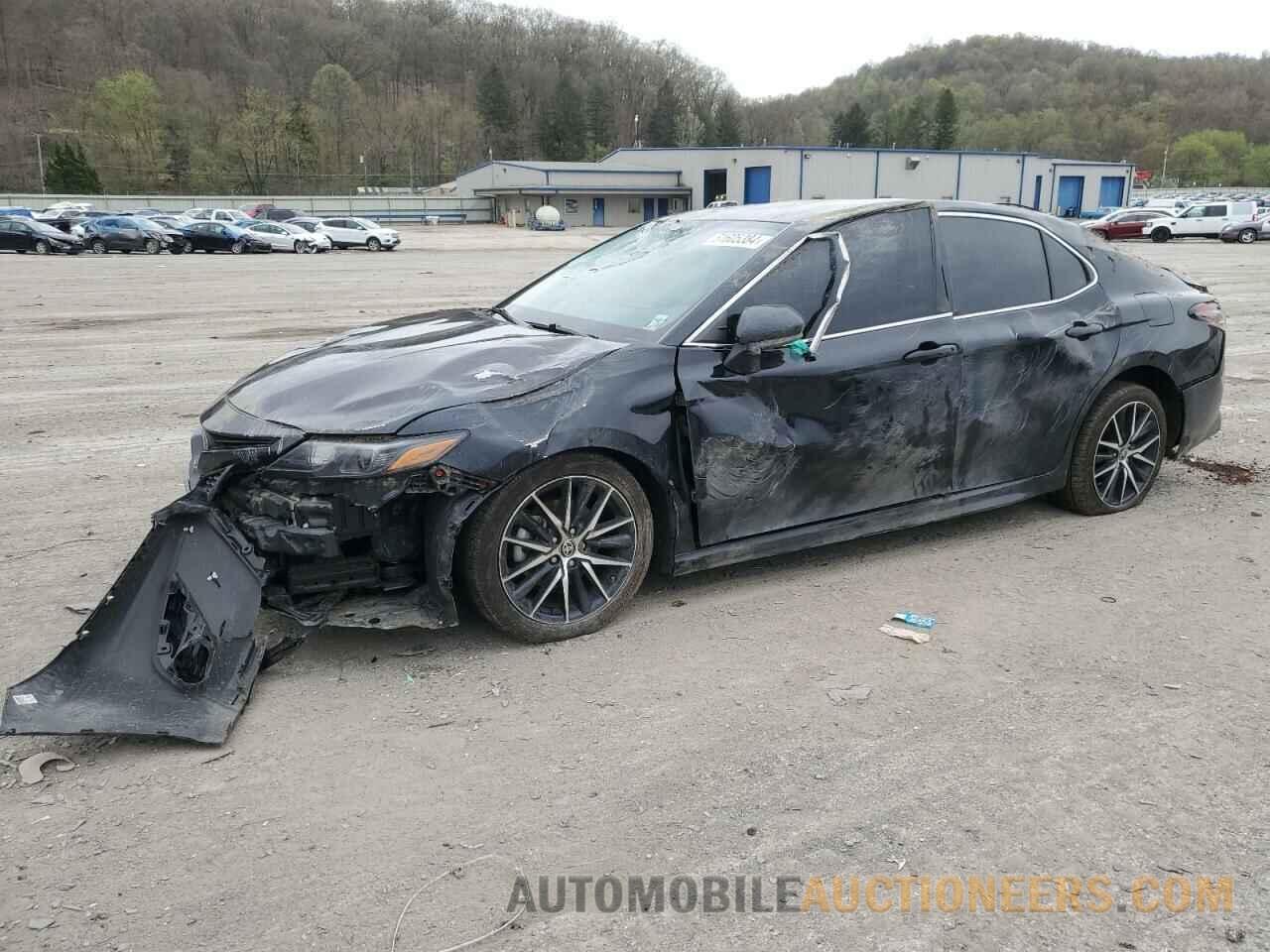 4T1G11AK2MU587197 TOYOTA CAMRY 2021