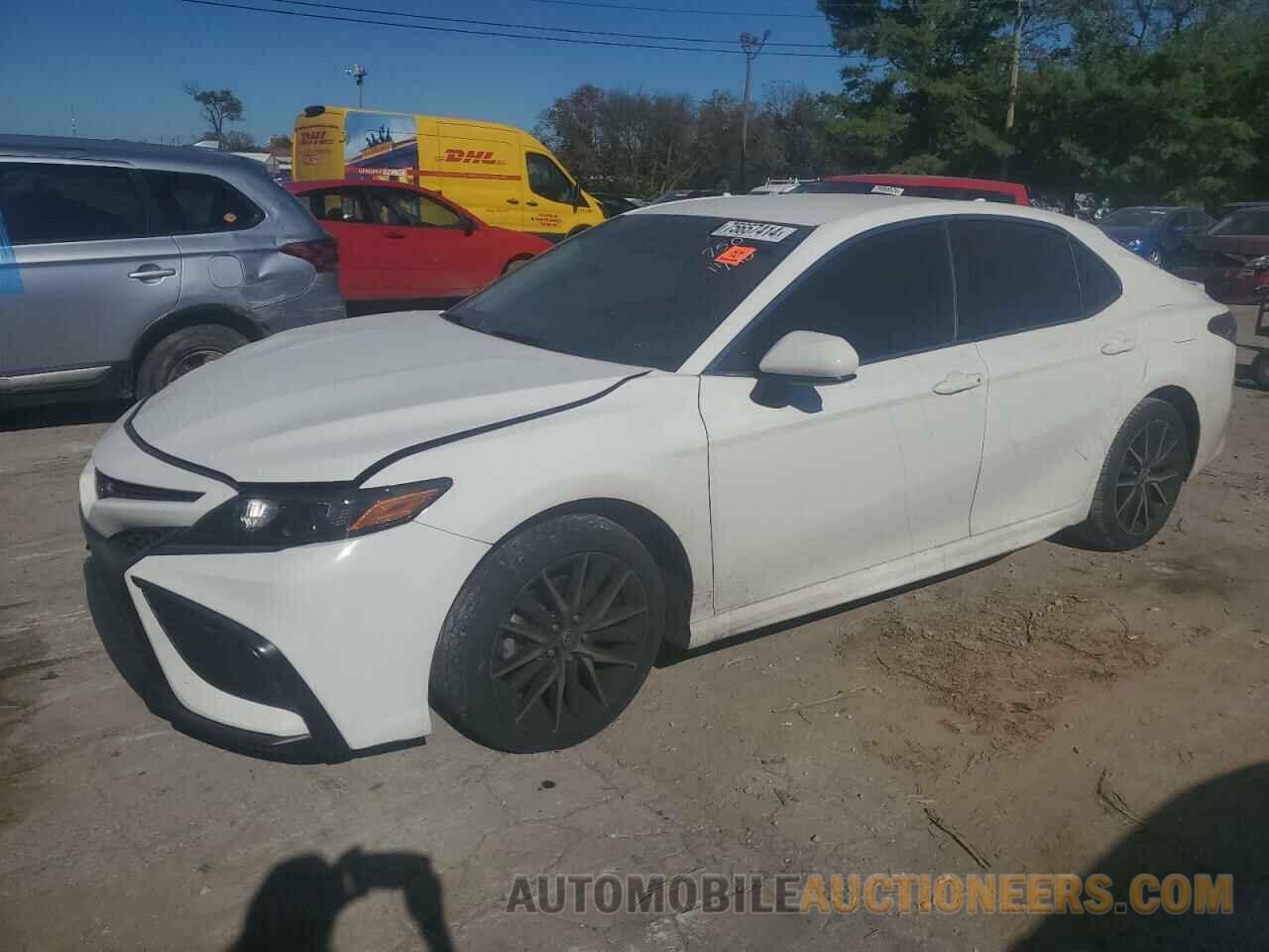 4T1G11AK2MU587507 TOYOTA CAMRY 2021