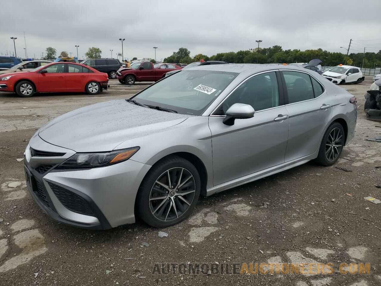 4T1G11AK2MU589550 TOYOTA CAMRY 2021