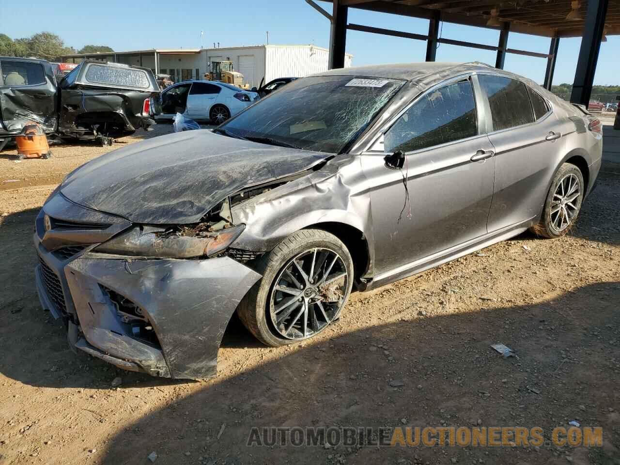 4T1G11AK2MU590987 TOYOTA CAMRY 2021