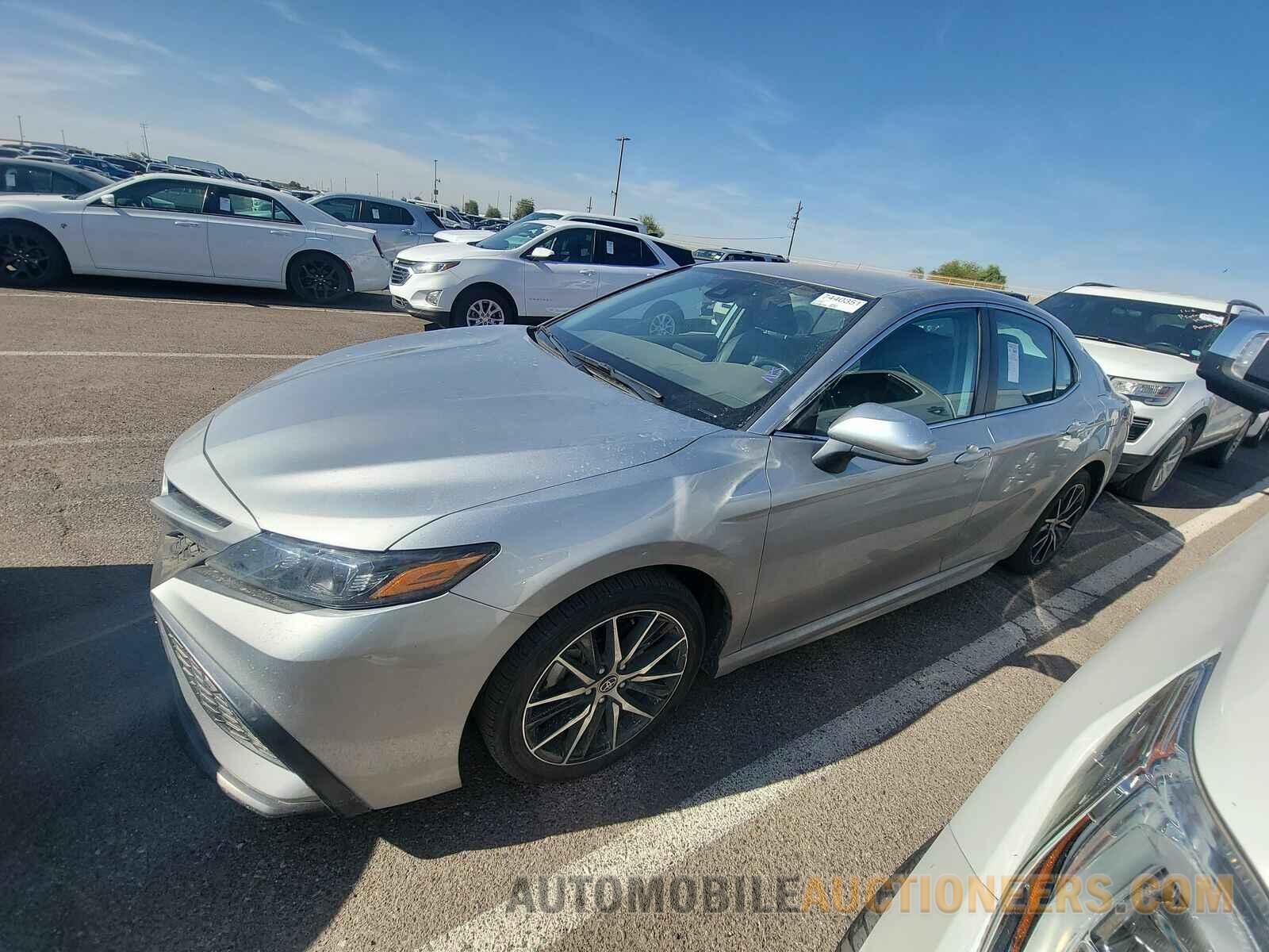 4T1G11AK2MU594991 Toyota Camry 2021